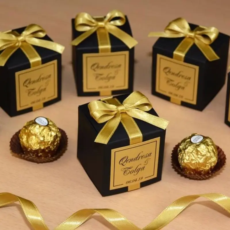 Custom Treat Boxes1